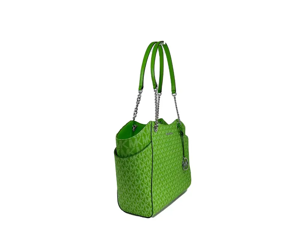 BG 6613397_6613399.webp